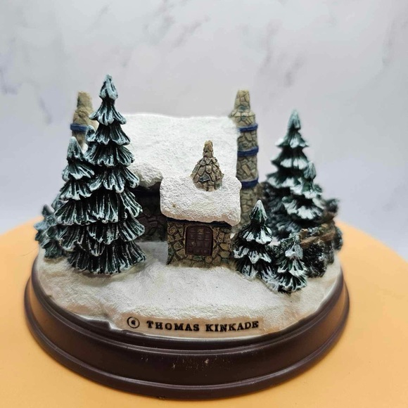 Thomas Kinkade Stonehearth Hutch lighted cottage collection, winter - Picture 5 of 8